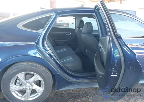 2021 Hyundai Sonata Se z USA, uszkodzony, nr VIN 5NPEG4JA1MH111696
